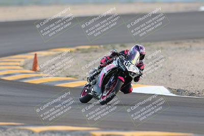 media/Sep-24-2022-CVMA (Sat) [[a45f954247]]/Race 15 500 Supersport-350 Supersport/